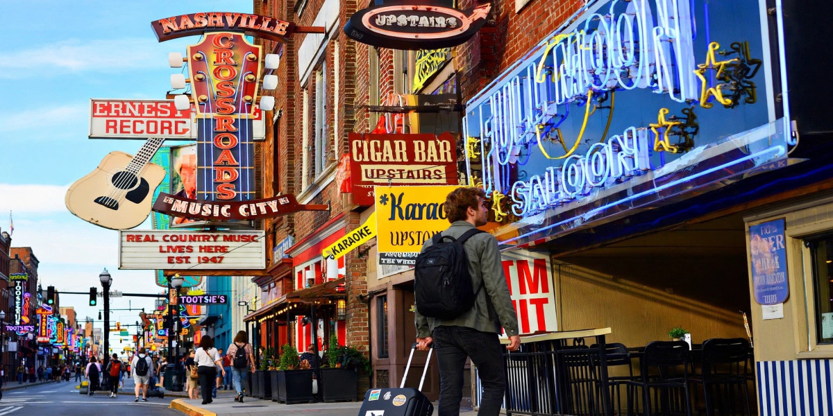 Exploring Downtown Nashville Hands-Free: A Perfect Luggage-Free Day