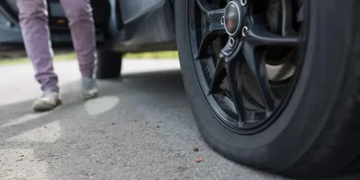 How Local Tire Service Specialists Help Drivers Handle Unexpected Problems